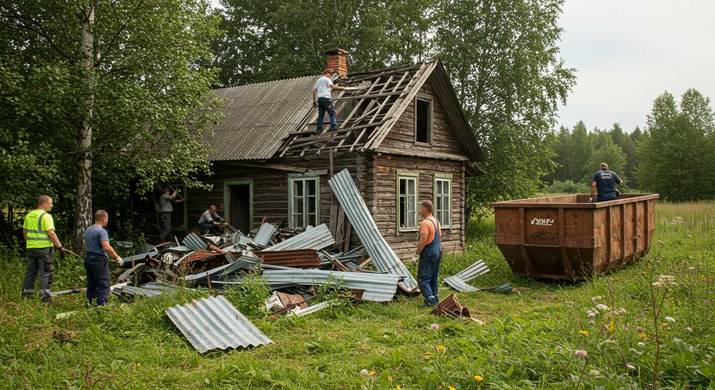 Вывоз металлолома с дачного участка